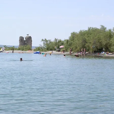 Paklenica ベッド・アンド・ブレックファスト スタリグラード