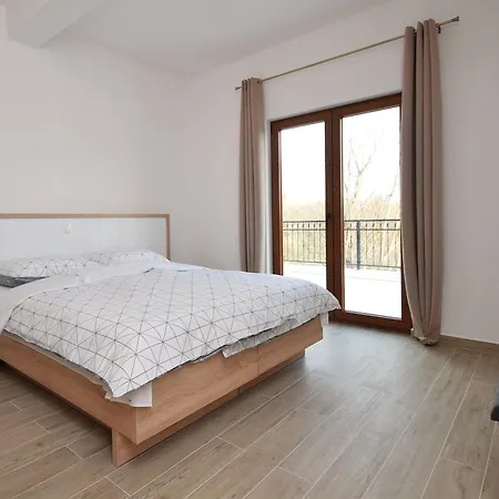 ベッド・アンド・ブレックファスト Paklenica