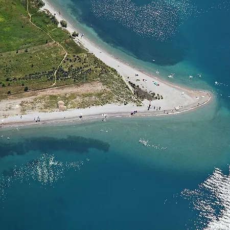 Paklenica ベッド・アンド・ブレックファスト 4*