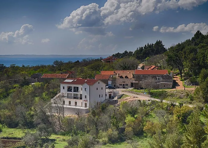 Paklenica B&B 스타리그라드 파클레니차